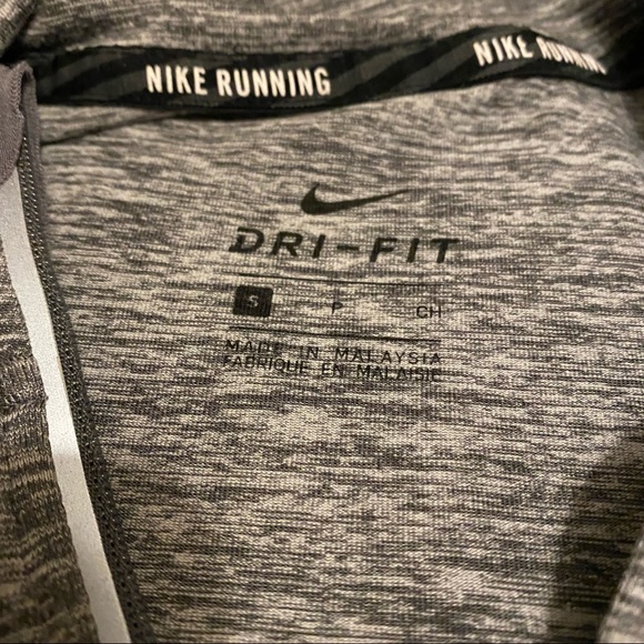 Nike pullover - Picture 3 of 3